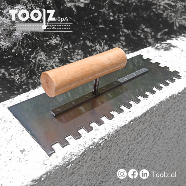 Llana Dentada Acero Inoxidable de 30x10 cm <br><br>  <p class="carrosel_style">TZL001</p> - Imagen 3
