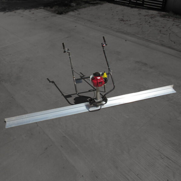 Regla Alisadora Vibradora Bencinera 3m Honda GX35 <br><br><br><p class="carrosel_style">TZG001R-3R</p> - Imagen 4