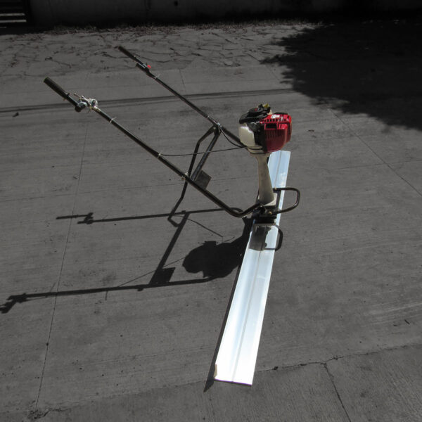 Regla Vibradora Bencinera Alisadora 2m Honda GX35 <br><br><br><p class="carrosel_style">TZG001R-2R</p> - Imagen 3